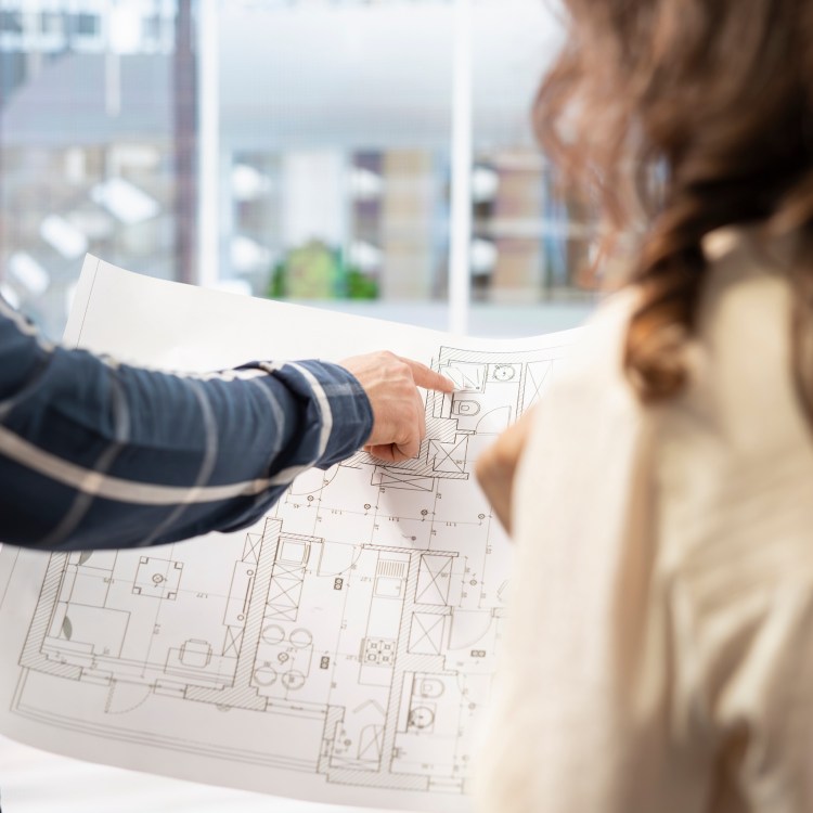 Project management for Hawthorn Woods bathroom remodeling.